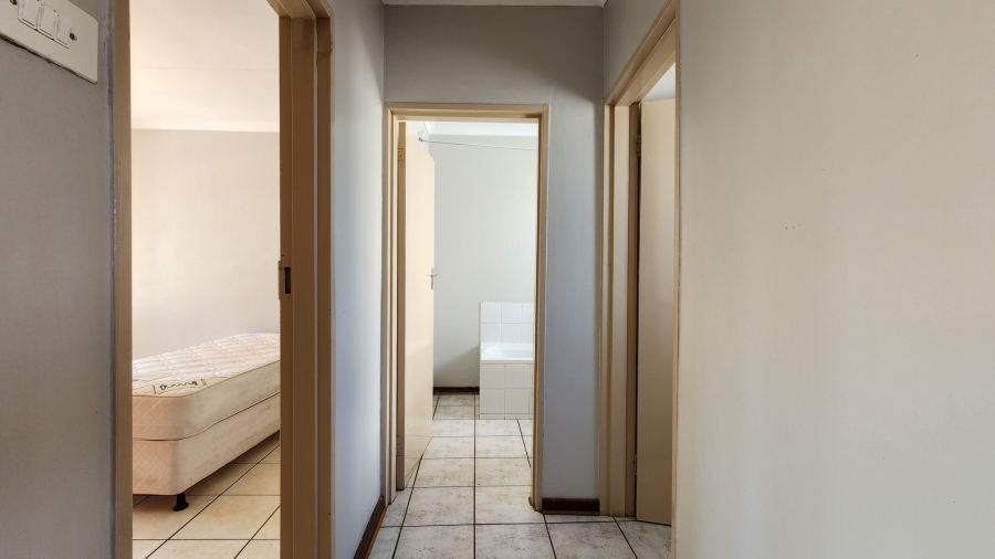 To Let 2 Bedroom Property for Rent in Kannoniers Park North West